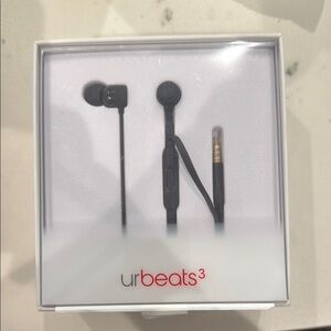Beats by Dre urBeats3 Black Earbud Headphones